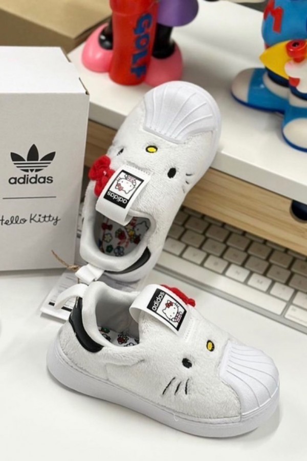 Adidas Superstar × Hello Kitty 小童貝殼鞋