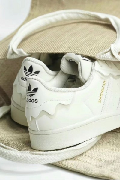 Adidas OG Superstar 融化白奶油