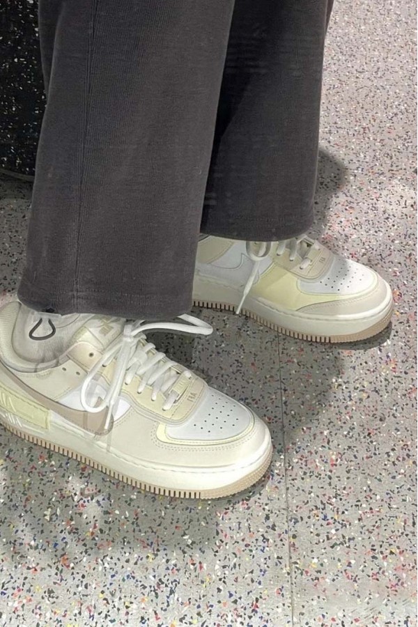 Nike Air force 1 shadow 解構 燕麥奶