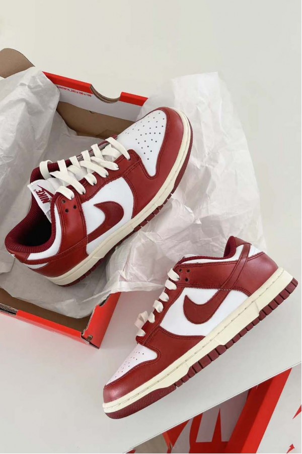 Nike Dunk Low PRM Team Red 復古酒紅