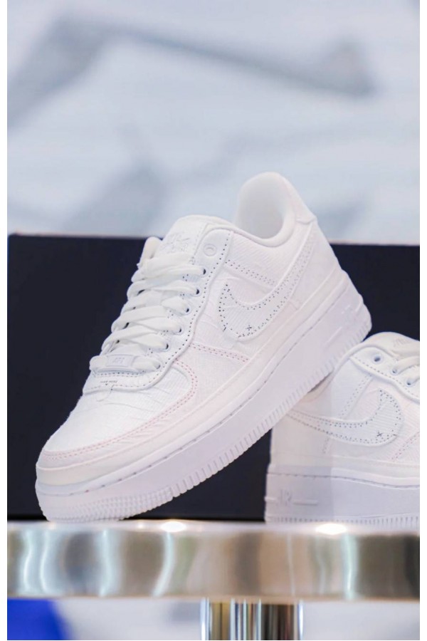 Nike Air Force 1 07 LX 撕撕樂 全白 女款