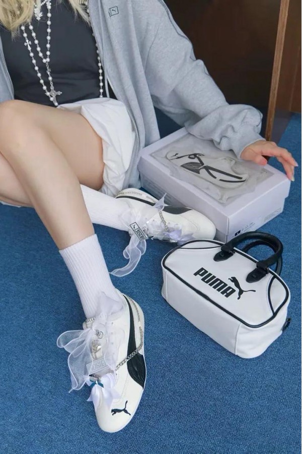 Rosé x Puma Speedcat Leathe 奶油黑