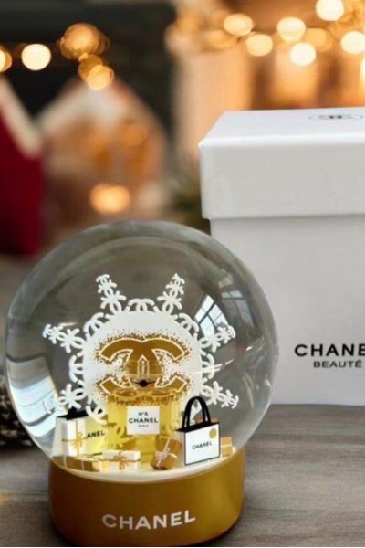 [限時優惠隨時沒貨] Chanel 2024限定 聖誕雪花水晶球