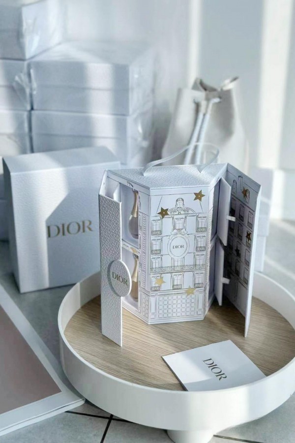 Dior 迪奧蒙田紀念城堡香水禮盒真我限量款