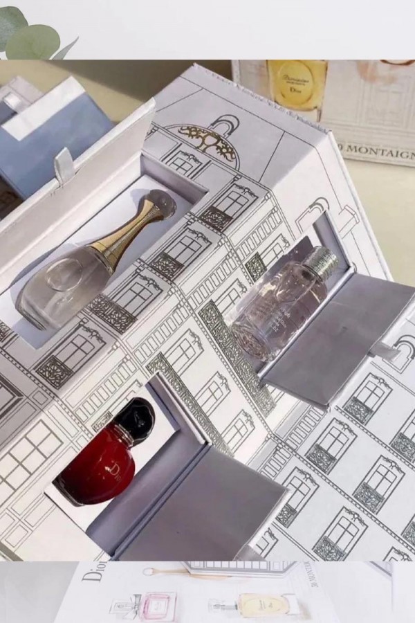 Dior迪奧30週年限定城堡小香禮盒