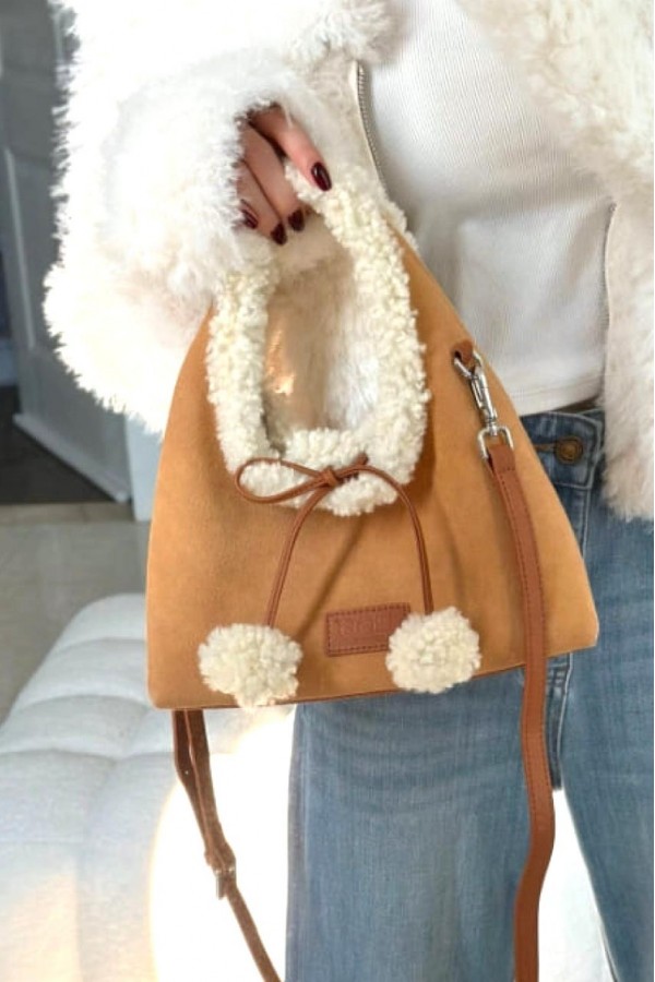 Ugg Auspecial 羊毛 絨球 餃子包 栗子色