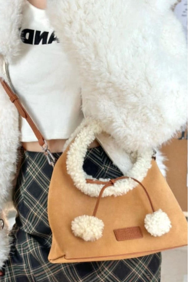 Ugg Auspecial 羊毛 絨球 餃子包 栗子色