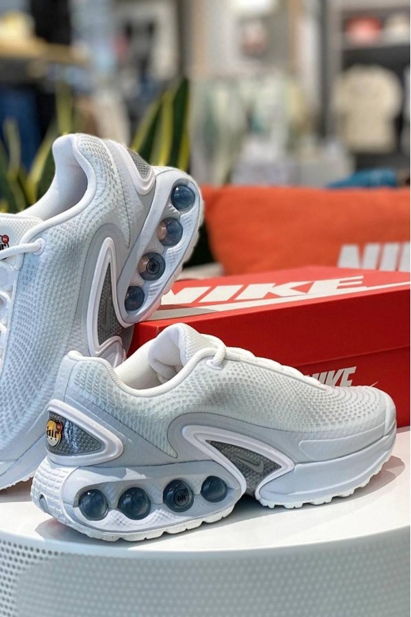 Nike Air Max Dn 全白