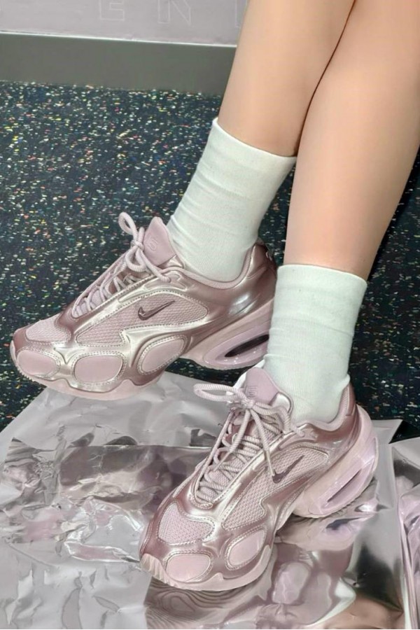 Nike Air Max Muse 珠光粉