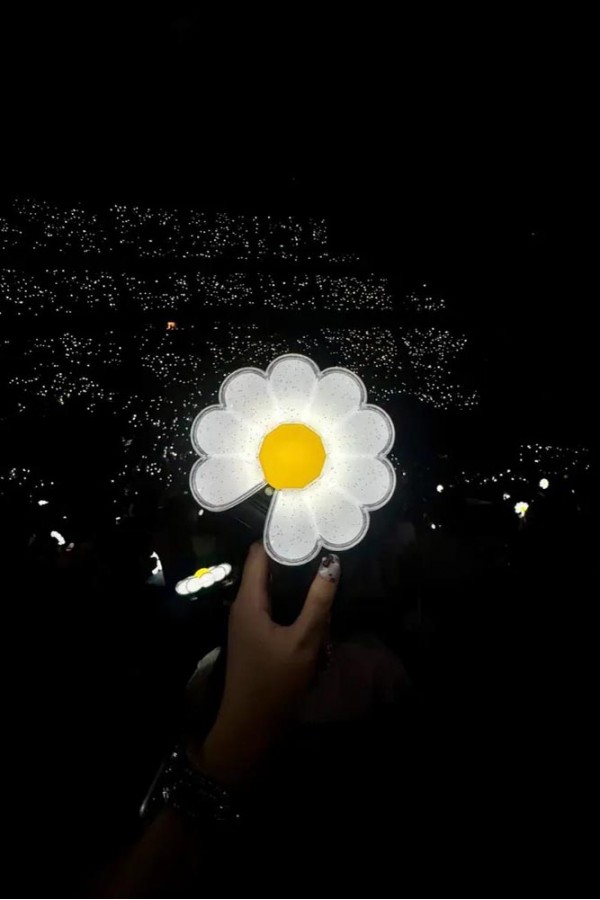 G-Dragon 權志龍 官方手燈(3款)