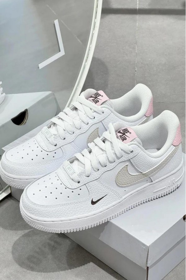 Nike Air Force 1 櫻花拿鐵