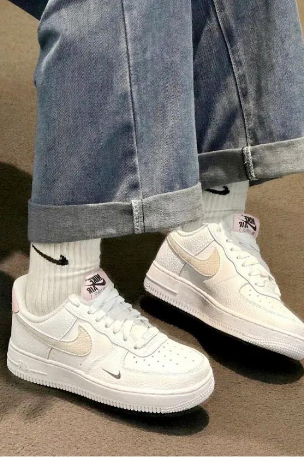 Nike Air Force 1 櫻花拿鐵