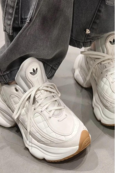 Adidas Ozvenuz 菱格紋 奶油白 老爹鞋