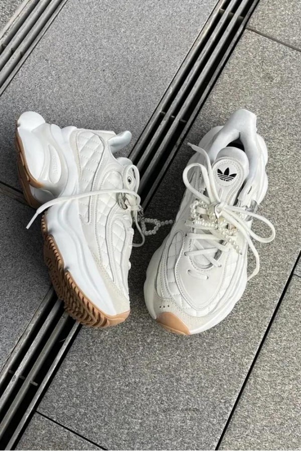 Adidas Ozvenuz 菱格紋 奶油白 老爹鞋