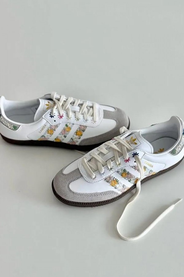 Adidas Samba OG 刺繡花卉 白金