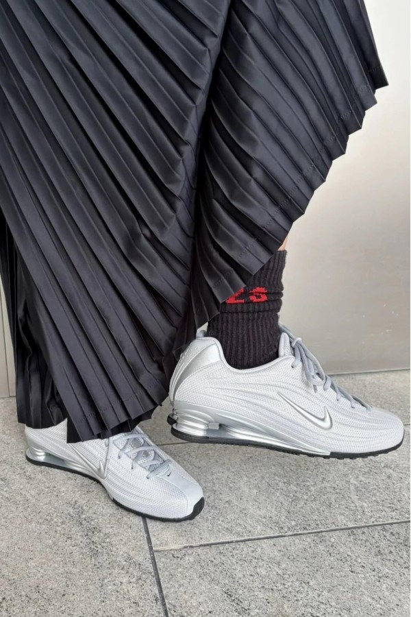 Nike Shox Z 未來 銀灰
