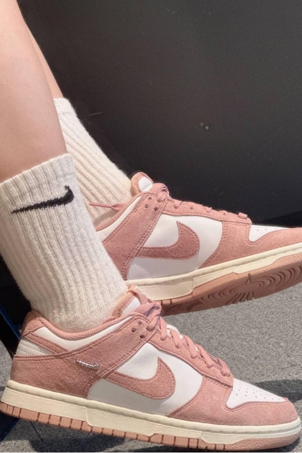 Nike Dunk Low 玫瑰粉 小金勾