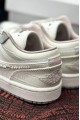 Nike Air Jordan 1 寶石米藍