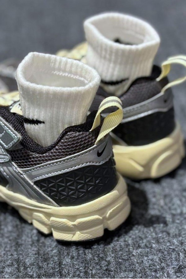 Nike Zoom Vomero 5 鐵灰銀 (小童/中童)