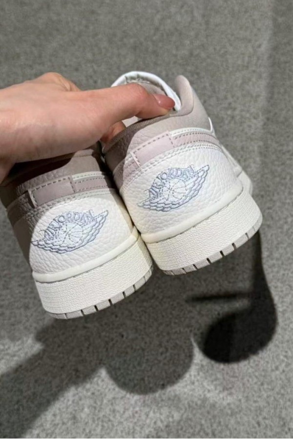 Nike Air Jordan 1 (GS) 馬卡龍 粉白藍