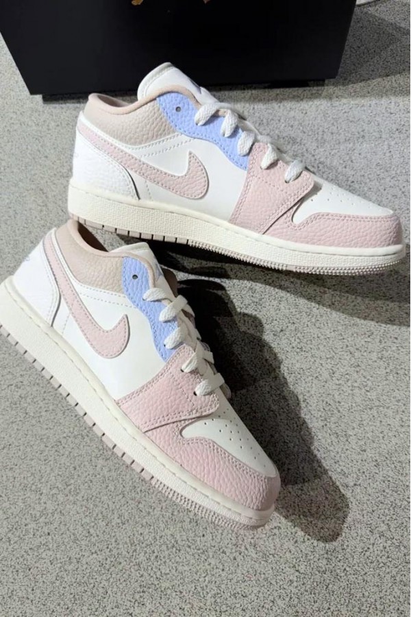 Nike Air Jordan 1 (GS) 馬卡龍 粉白藍
