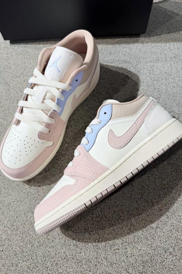 Nike Air Jordan 1 (GS) 馬卡龍 粉白藍