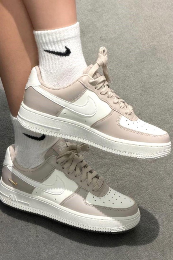 Nike Air Force 1 燕麥奶茶 小金勾