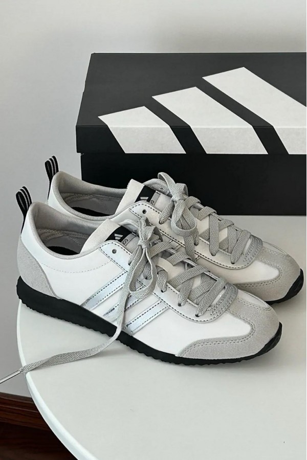 Adidas VS JOG 2.0 白銀
