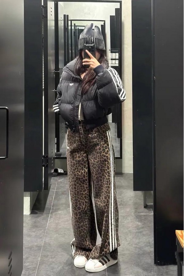 Adidas Originals Cropped 三線 羽絨外套 黑