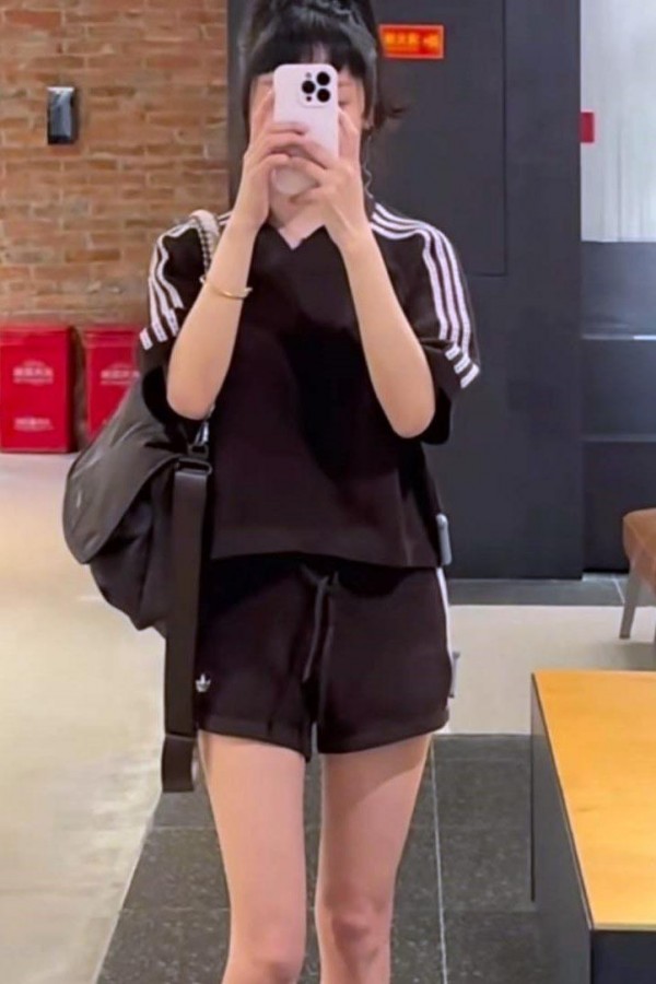 Adidas Originals 洞洞編織 短褲 (2色)