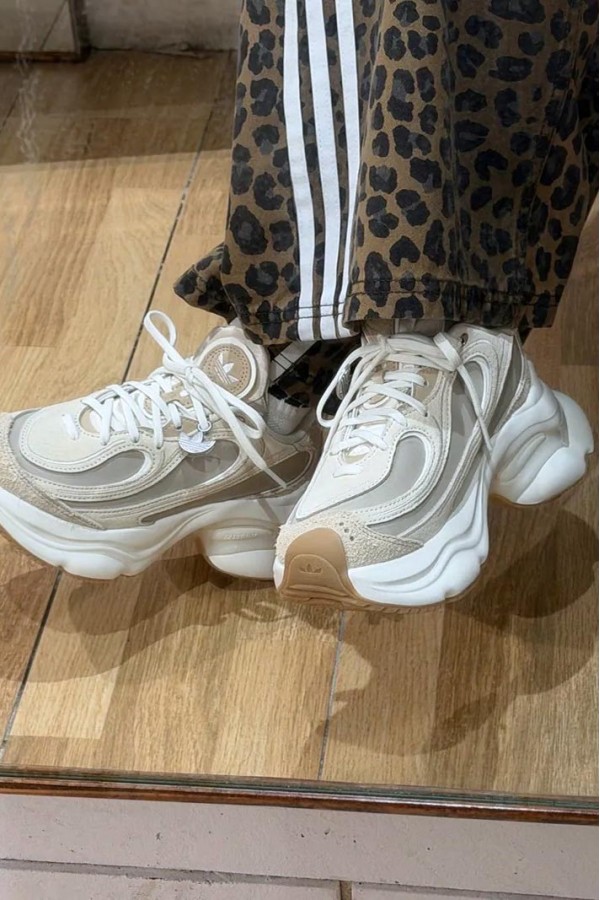 Adidas Ozvenuz 焦糖奶茶 老爹鞋