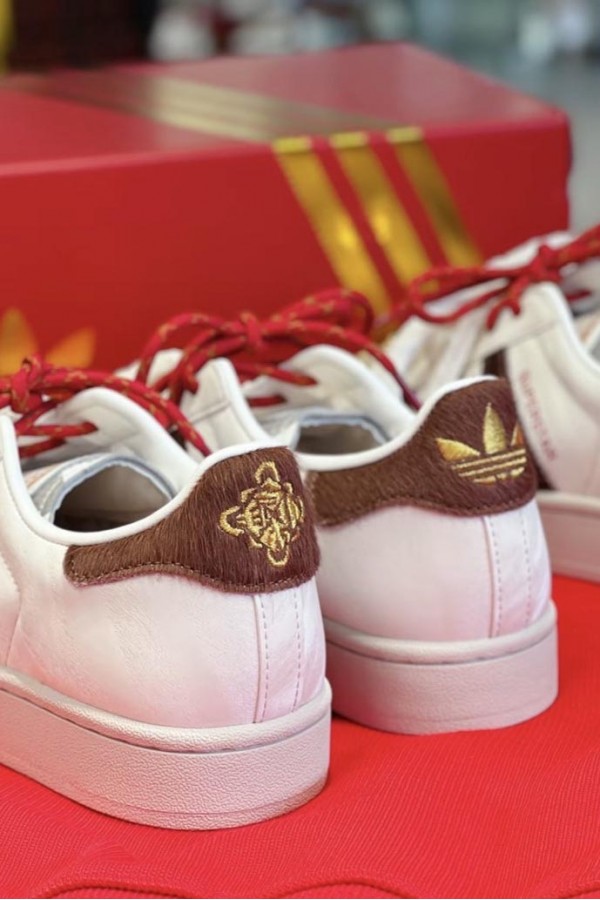 [2026馬年限定]  Adidas Superstar 2.0 馬毛 白棕