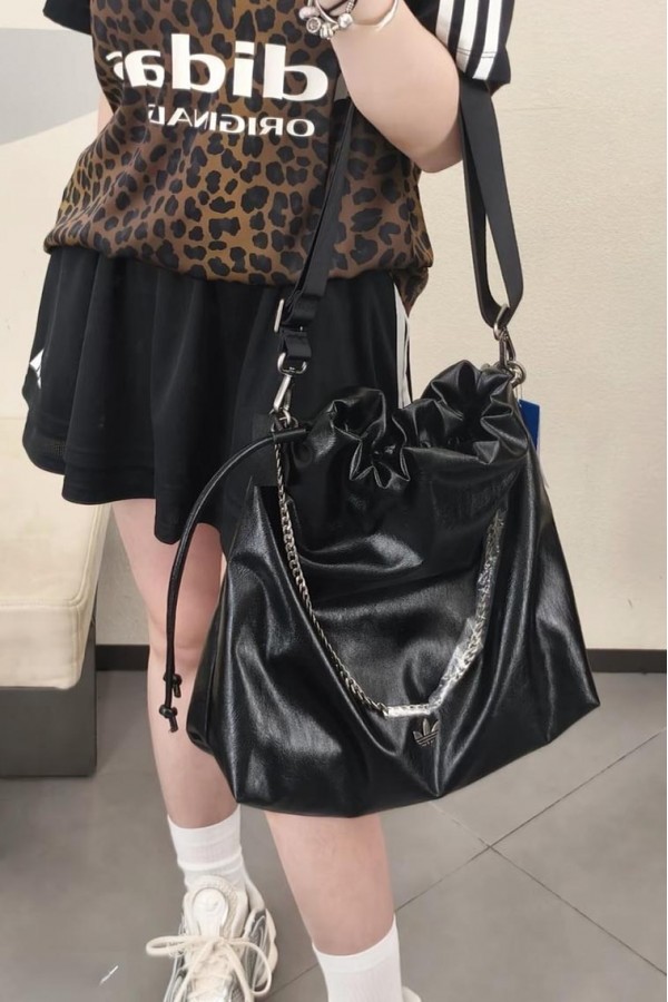 Adidas Originals 鏈條 皮革 小香包