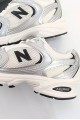 NB 530 白銀黑