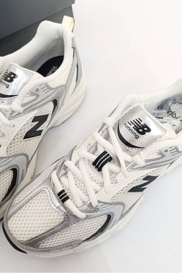 NB 530 白銀黑