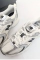 NB 530 白銀黑