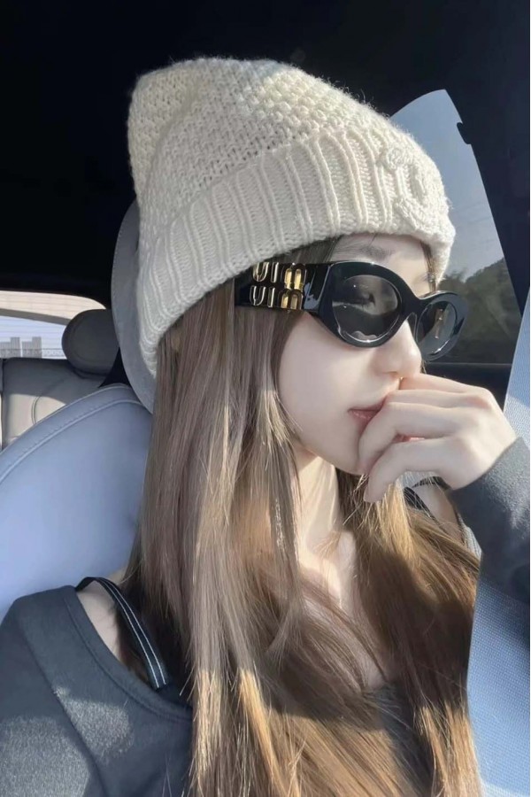  [趙露思同款] Miu Miu 貓眼 字母LOGO 墨鏡