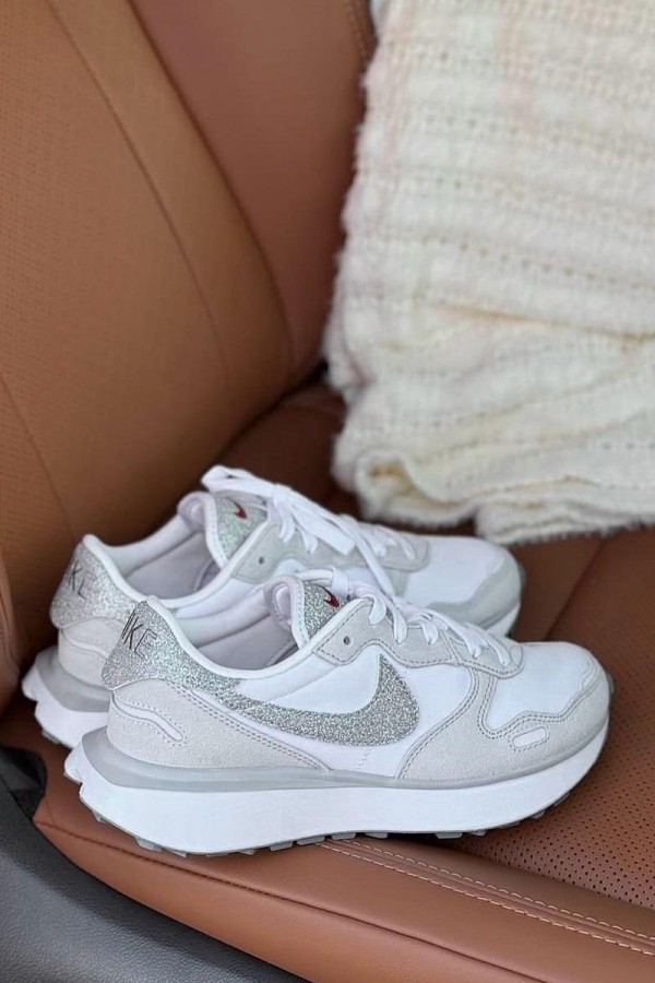 Nike Phoeni x Waffle 滿天星 小Sacai Nike Phoeni x Waffle 滿天星 小Sacai