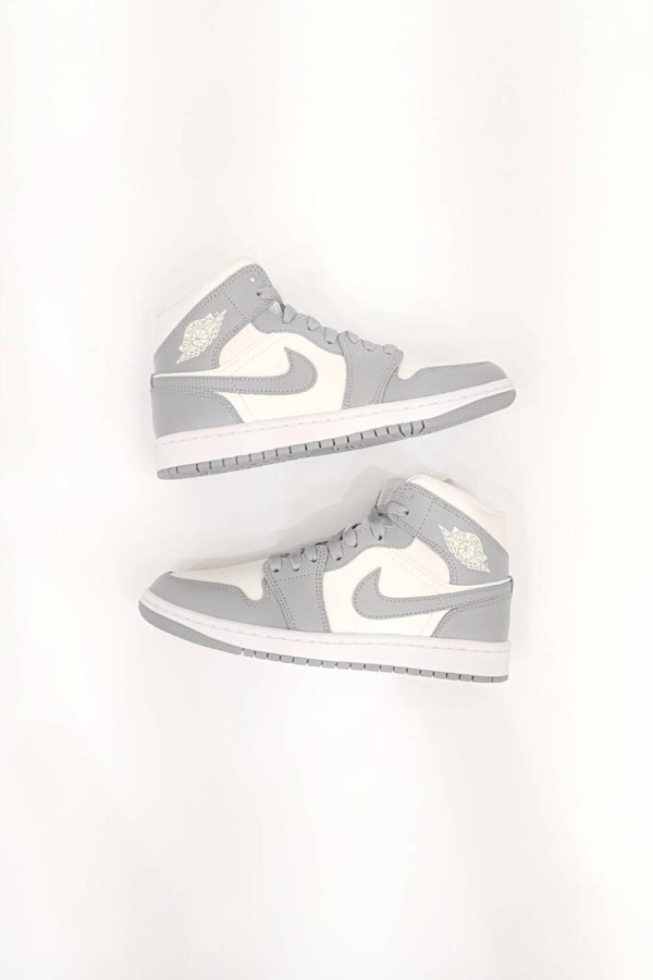 NIKE Air Jordan 1 Mid Grey Sail 海鹽灰