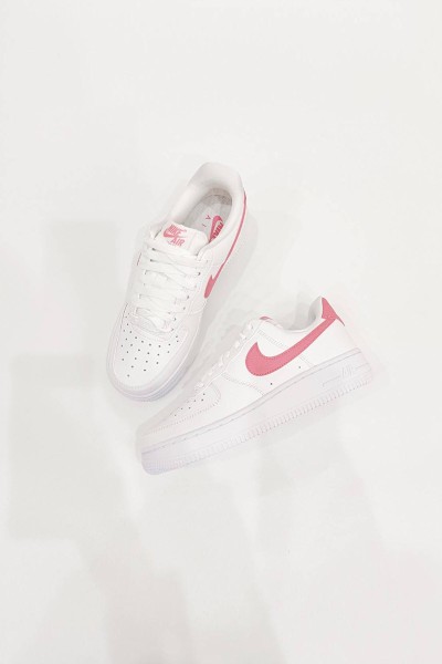 Nike Air Force 1 白粉勾