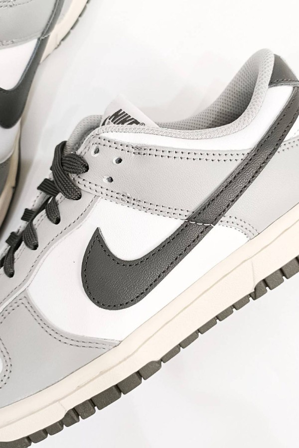 Nike Dunk Low 煙灰黑勾