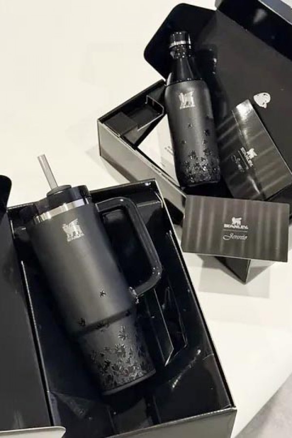 Stanley 1913 X Jennie Ruby 聯名水壺(2款)