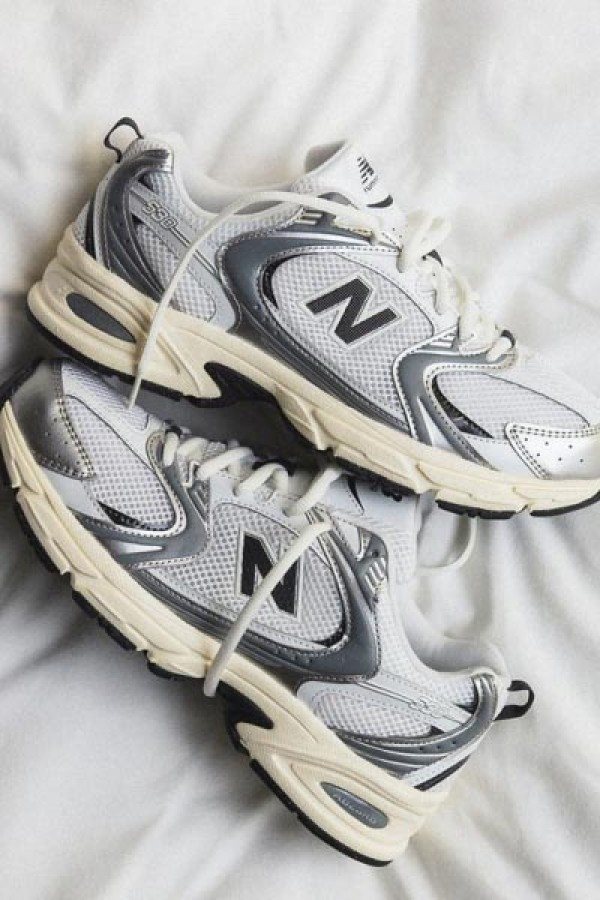 New Balance 530 白銀黑