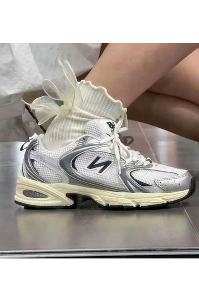 New Balance 530 白銀黑