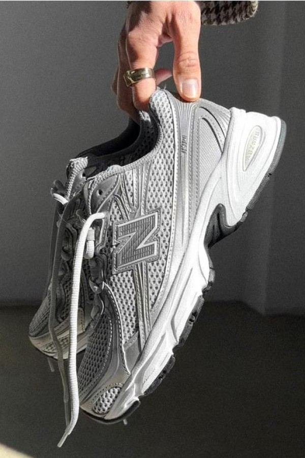 NB 740 深灰銀