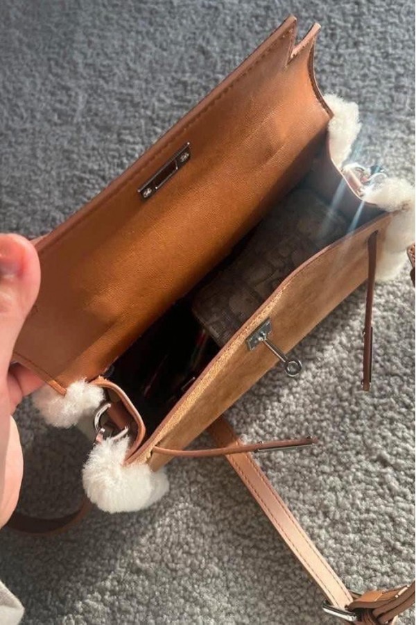 Ugg Auspecial 羊羔毛凱莉包