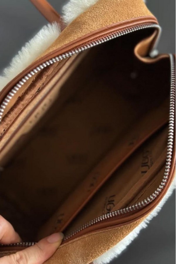 Ugg Auspecial 羊羔毛保齡球包