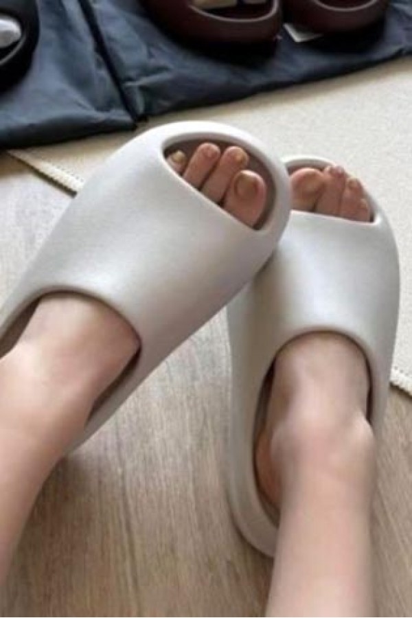  Adidas Yeezy slide Ys-01 鋸齒拖鞋 (2色)