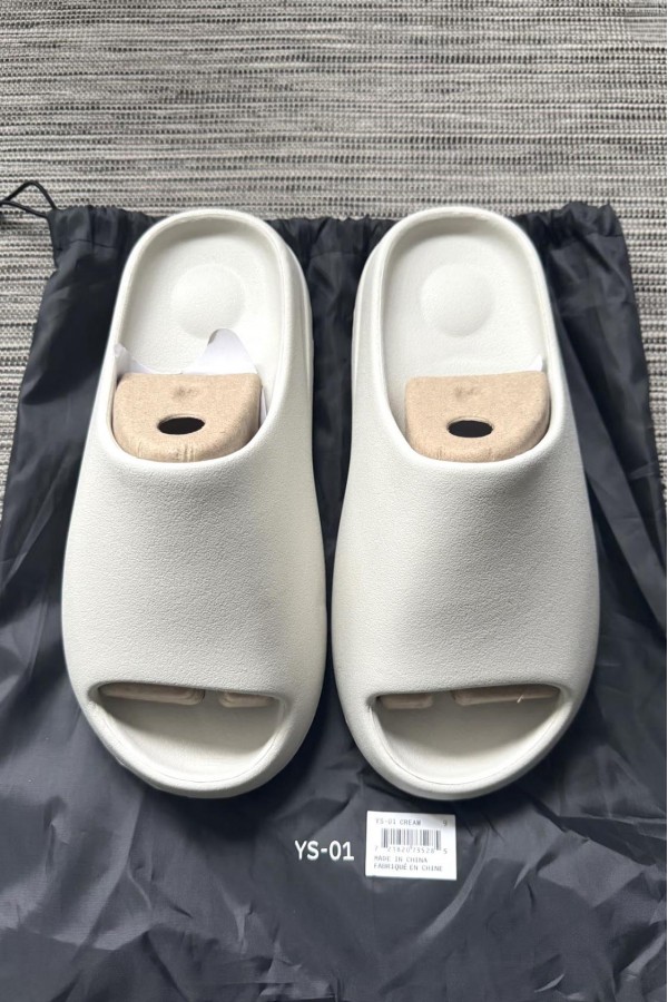  Adidas Yeezy slide Ys-01 鋸齒拖鞋 (2色)