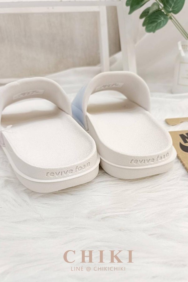 NIKE OFFCOURT SLIDE 寶寶藍拖鞋 NIKE OFFCOURT SLIDE 寶寶藍拖鞋